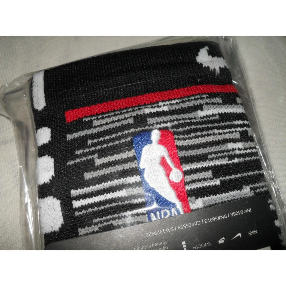 Nike‎ Elite Quick Crew Basketball Socks Cushioned NBA Mens Size L SX5454-100 3p